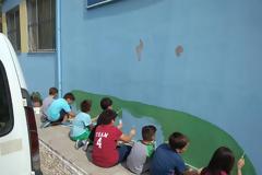 «Τα παιδιά ζωγραφίζουν στον τοίχο…» του Δημητρούκειου Δημοτικού σχολείου στο Βασιλόπουλο-Καραϊσκάκη