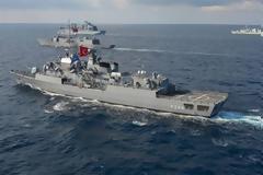 Η Τουρκία βγάζει ξανά τον Στόλο της στο Αιγαίο για ασκήσεις αμέσως μετά την συνάντηση Αποστολάκη-Ακάρ