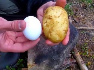 Φωτογραφία για Πήρε μια πατάτα και έβαλε μέσα σε αυτήν ένα αβγό. Ο λόγος; Καταπληκτικός! [video]