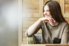 4 λόγοι υγείας για να γελάς περισσότερο