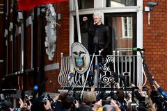 Operation Hotel: Ένας «Μεγάλος Αδελφός» για τον εσώκλειστο Ασάνζ