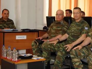 Φωτογραφία για Επίσκεψη Αρχηγού Γενικού Επιτελείου Στρατού (ΓΕΣ) στη Σχολή Διαβιβάσεων (ΣΔΒ) και στη Σχολή Πυροβολικού (ΣΠΒ)