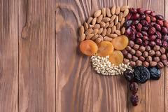 Οι τροφές που βάζουν «φρένο» στη συρρίκνωση του εγκεφάλου