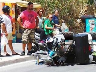 Φωτογραφία για Τροχαίο ατύχημα με γουρούνα στη Ζάκυνθο. - Τουρίστας κινδυνεύει να χάσει το πόδι του