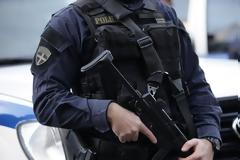 Έστειλαν αστυνομικό της ΟΠΚΕ στις πεζές περιπολίες επειδή ήταν ... αξύριστος!!!