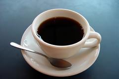 Τελικά πόσο καφέ πρέπει να πίνουμε την ημέρα;