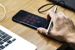 Ψηφιακό «χαράτσι»: Η Ελλάδα καλείται να πληρώσει 24 φορές παραπάνω