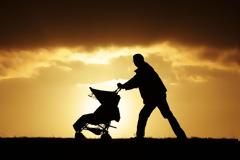 Κύπρος: Άδεια πατρότητας και σε ανύπαντρους