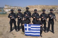 Κράτησε ψηλά την Ελληνική σημαία η Ε.Κ.Α.Μ. (φωτογραφίες)