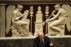 Αλλαγή εκλογικού νόμου στη Γερμανία και λιγότερους βουλευτές θέλει ο Σόιμπλε