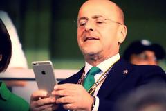 Τελικά ο Αλαφούζος κάνει του κεφαλιού του;