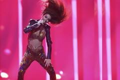Βρεττός Βρεττάκος: Πώς εμπνεύστηκε την εμφάνιση της Φουρέιρα για την Eurovision;