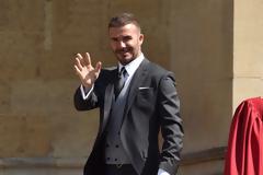 Το φιλί στο στόμα του Ντέιβιντ Μπέκαμ στον Έλτον Τζον στον πριγκιπικό γάμο