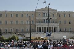 Γερμανός oικονομολόγος: Χωρίς ψευδαισθήσεις για ευκολότερο δρόμο πια η ελληνική κυβέρνηση