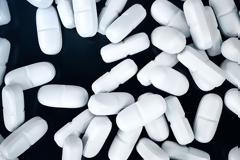 Οικονόμου & Φωτήλας: Το υπ. Υγείας να βρει λύση για τις ελλείψεις φαρμάκων