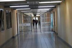 Γιατροί είχαν στήσει τρελή μπίζνα με προφυλακισμένους εγκληματίες - Τους έδιναν βεβαιώσεις για να...