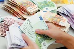 Ιστορίες απείρου κάλλους: Τα πιο απίθανα σημεία που έχουν κρύψει πολίτες τα λεφτά τους!