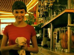Φωτογραφία για Για αυτό οι Έλληνες λατρεύουν τα όμορφα κορίτσια στις καφετέριες