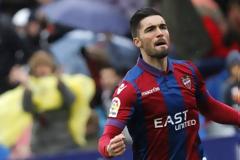 Σε πρώτο πλάνο η απόκτηση εξτρέμ στην ΑΕΚ