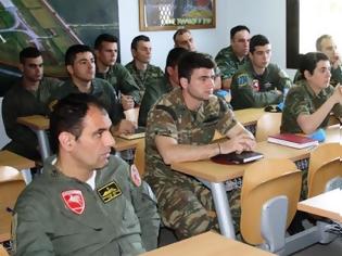 Φωτογραφία για Εκπαίδευση στις Πρώτες Βοήθειες και στον Απεγκλωβισμό Προσωπικού από Ελικόπτερο στη Σχολή Αεροπορίας Στρατού (ΣΑΣ)