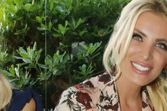 Έξαλλη η Κατερίνα Καινούργιου με το σχόλιο «παλιοπλαστικοποιημένη» .