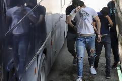 Ένοχοι οι τρεις που επιτέθηκαν στον Μπουτάρη - »Παρασύρθηκα, δεν ήξερα καν ποιον χτυπάνε» είπε ο ένας που έβαλε τα κλάματα