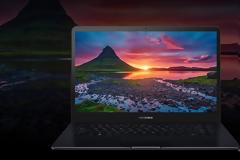 ASUS ZenBook Pro 15 με Intel i9 και 4K οθόνη