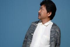 Μετά τον Χρυσό Φοίνικα, ο Χιροκάζου Κόρε-Εντα σκηνοθετεί την Κατρίν Ντενέβ και την Ζιλιέτ Μπινός