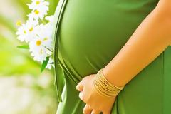 Γιατί σηκώνονταν όρθιοι οι Μικρασιάτες, όταν περνούσε μια έγκυος γυναίκα;