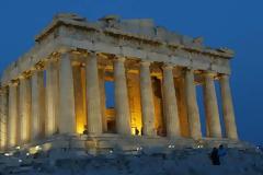 Εσείς ξέρετε γιατί πάνω από την Ακρόπολη δεν πετάνε πουλιά;