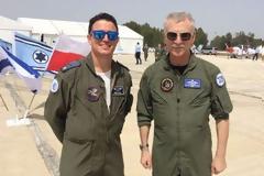 Ο Α/ΓΕΑ σε πτήση με εκπαιδευτικό αεροσκάφους του Ισραήλ