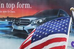 Δασμοί στα ευρωπαϊκά αυτοκίνητα; Ο Τραμπ βάζει τώρα στο στόχαστρό του τις ξένες αυτοκινητοβιομηχανίες