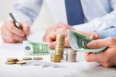 Αυτές είναι οι έντεκα ανατροπές που έρχονται στη φορολογία