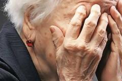 ΔΟΚΙΜΙ ΑΓΡΙΝΙΟΥ:Της έκλεψε το πορτοφόλι μέσα από τα χέρια στο σπίτι της!