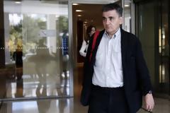 Μεταρρυθμίσεις... μέχρι να σβήσει ο ήλιος