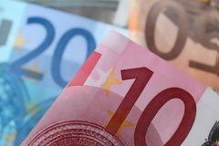 Κοινωνικό Εισόδημα Αλληλεγγύης: Μέχρι πότε θα έχουν μπει τα χρήματα στους λογαριασμούς