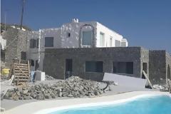 Πρώην σύζυγος επιχειρηματία «κάρφωσε» παράνομες εργασίες στη βίλα τους!