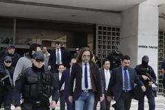 Toυρκικό ΥΠΕΞ για τους οκτώ: Εχθρική ενέργεια η παροχή ασύλου