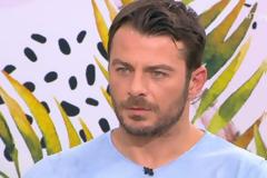 Γιώργος Αγγελόπουλος: Πώς σχολίασε τις αρνητικές κριτικές για το #tatouaz;