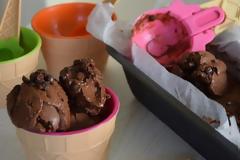 Chocolate και Choco Chip παγωτό χωρίς ζάχαρη
