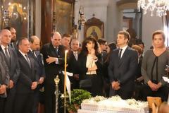 Πλήθος κόσμου στο ετήσιο μνημόσυνο του Κωνσταντίνου Μητσοτάκη στην Μητρόπολη Χανίων [photos]