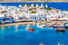 Ελεγκτές-«τουρίστες» ξεσκέπασαν κύκλωμα παράνομης μεταφοράς ταξιδιωτών στη Μύκονο