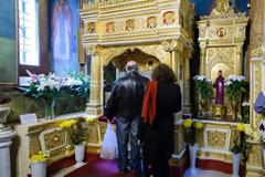 Άγιε του Θεού Εφραίμ Θαυματουργέ, προσκυνώ τη χάρη σου