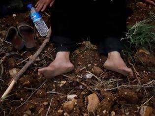 Φωτογραφία για Παύλος Παυλίδης: Ο άνθρωπος που επι 18 χρόνια δίνει όνομα σ’ εκείνους που χάνονται στη λάσπη του ποταμού Έβρου