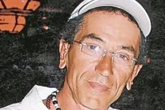 «Μια κοπέλα που δεν άξιζε δεκάρα μου έδινε 50.000 για να της γράψω πέντε τραγούδια»