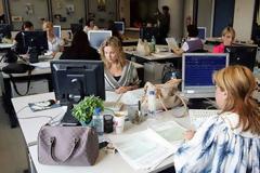 «Παγώνουν» οι μισθοί στο δημόσιο ως το 2022