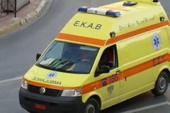 Χτύπησε διασώστες του ΕΚΑΒ στη Θεσσαλονίκη κατά την διάρκεια ανάνηψης