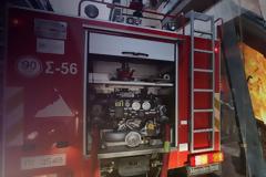 Το κατάστημα λαμπάδιασε μέσα στη νύχτα