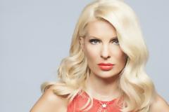 1 χρόνο μετά αποκαλύπτει γιατί έφυγε ξαφνικά από την Ελένη Μενεγάκη...