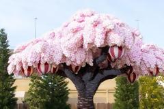 Ρεκόρ Γκίνες για την ανθισμένη κερασιά... από LEGO